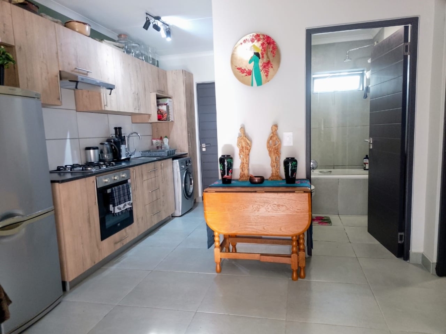 To Let 2 Bedroom Property for Rent in Jakarandas Western Cape